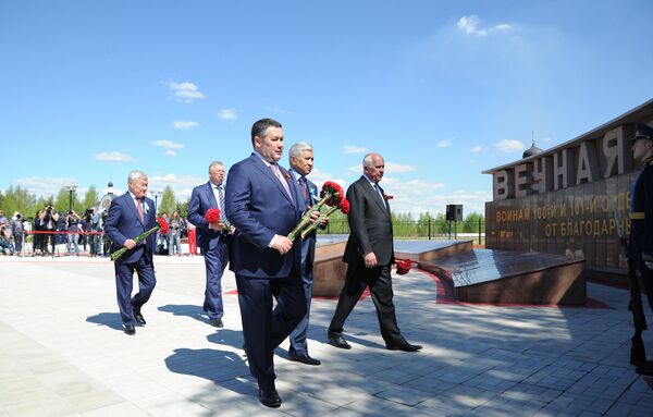 В Тверской области состоялось мероприятие по передаче отреставрированного памятника Мемориальный комплекс воинам-казахстанцам 100-й и 101-й отдельных стрелковых бригад - Sputnik Казахстан