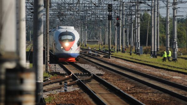 Скоростной поезд, архивное фото - Sputnik Казахстан