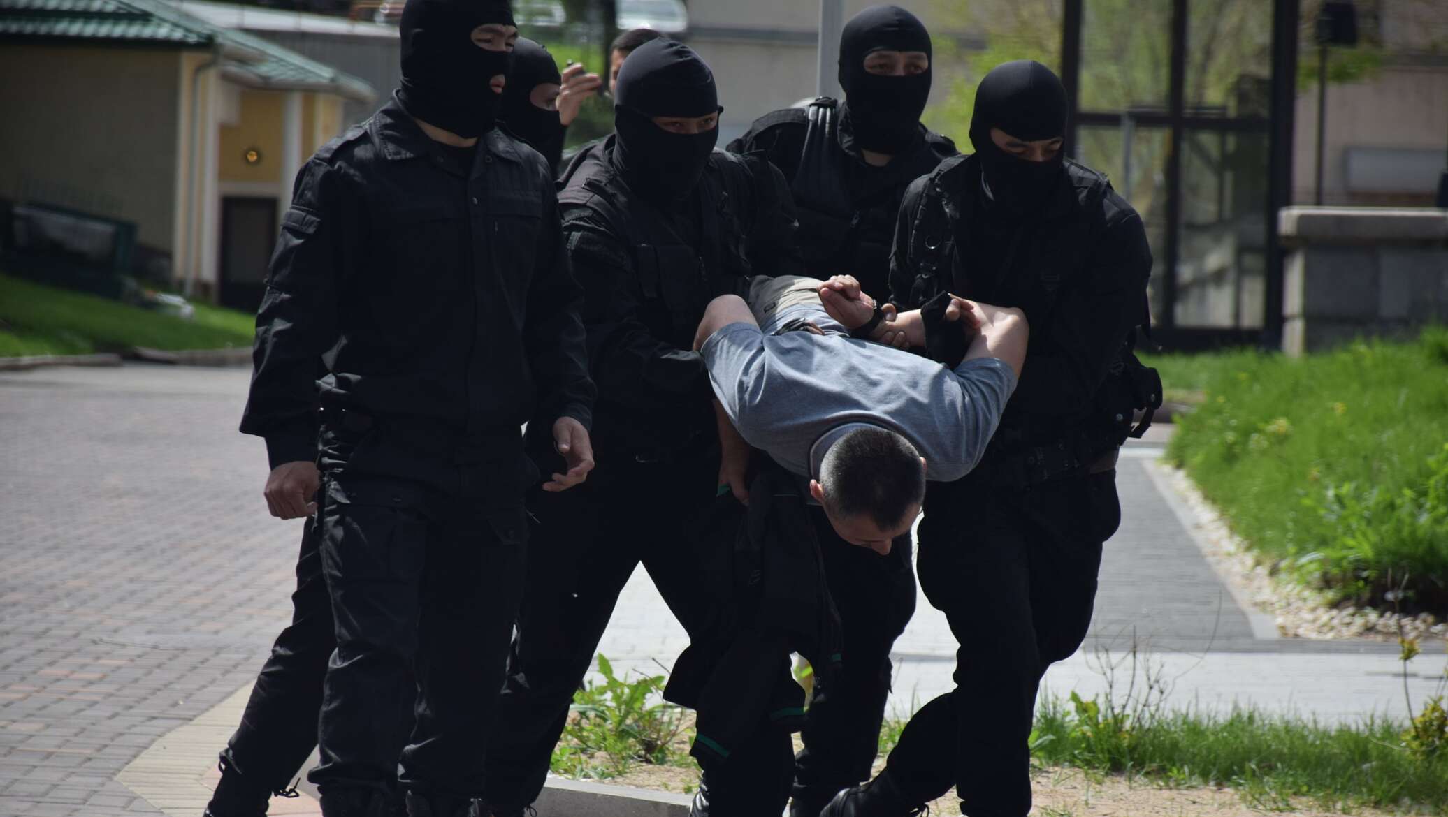 115 терроризм. Теракт в Актобе 5 июня 2016. Политические преступники. Терроризм в Казахстане.