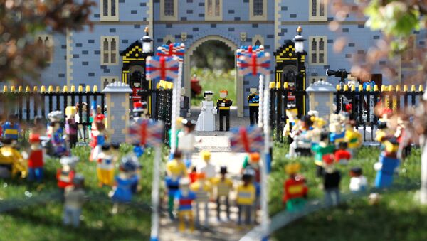 Lego-версия предстоящей свадьбы принца Гарри и Меган Маркл - Sputnik Казахстан