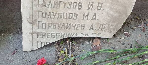 На территории бывшего свинцового завода в Шымкенте разгромили мемориал участникам ВОВ - Sputnik Казахстан