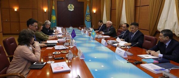 Бас прокуратурада Еуропарламент делегациясымен кездесу өтті Бас прокуратурада Еуропарламент делегациясымен кездесу өтті - Sputnik Қазақстан