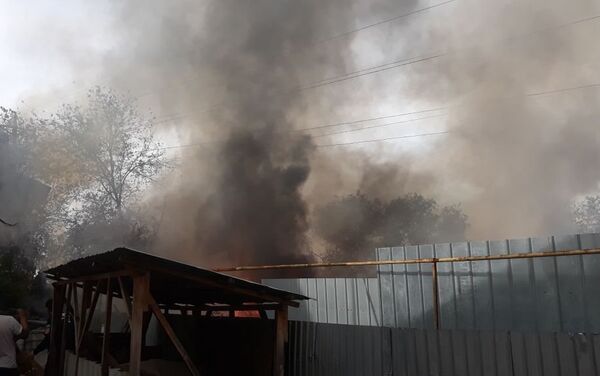 Частный дом горел на ул. Садовникова - Sputnik Казахстан