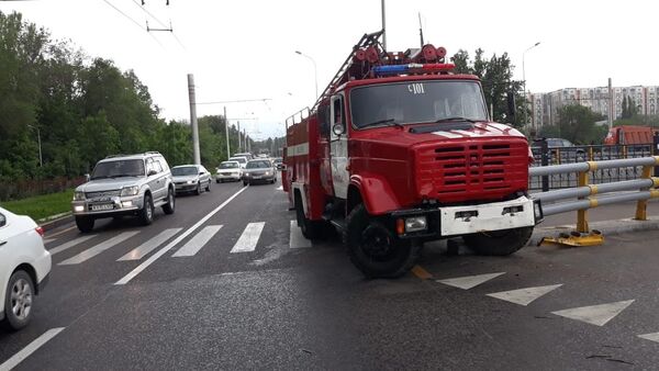 Пожарная машина сбила женщину на пешеходном переходе на улице Саина - Sputnik Казахстан
