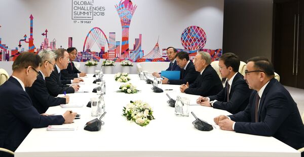 Встреча Нурсултана Назарбаева и Пан Ги Муна в Астане, 17.05.2018 Встреча Нурсултана Назарбаева и Пан Ги Муна в Астане, 17.05.2018 - Sputnik Казахстан