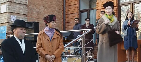 Что носили мамы и бабушки: в Акмолинском музее прошло дефиле ретро-нарядов - Sputnik Казахстан