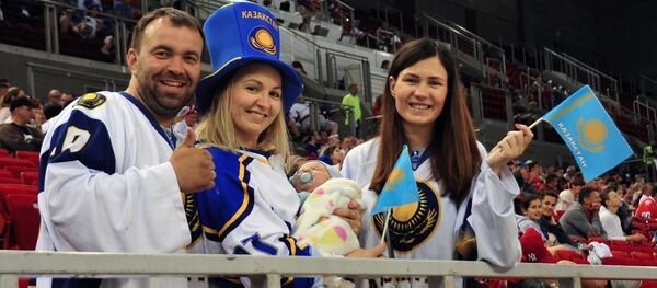 Казахстанские болельщики на чемпионате мира в Будапеште Казахстанские болельщики на чемпионате мира в Будапеште - Sputnik Казахстан