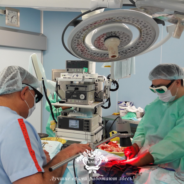 Первая интраоперационная фотодинамическая терапия, которую провели доктора больницы Медицинского центра Управления делами Президента - Sputnik Казахстан