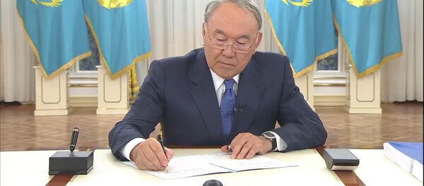 Назарбаев посоветовал казахстанцам заняться делом - Sputnik Казахстан