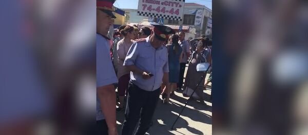 Ақтөбеде базар саудагерлері наразылық білдірді Ақтөбеде базар саудагерлері наразылық білдірді - Sputnik Қазақстан