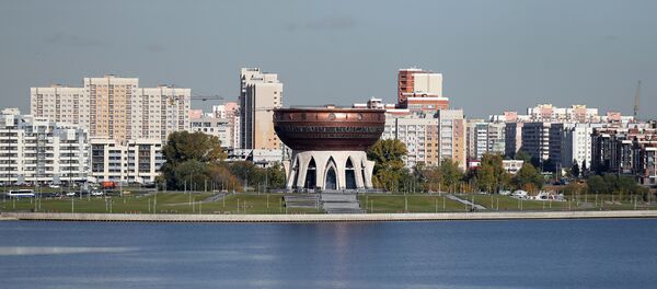 Вид на центр семьи Казан на набережной реки Казанки Вид на центр семьи Казан на набережной реки Казанки - Sputnik Казахстан