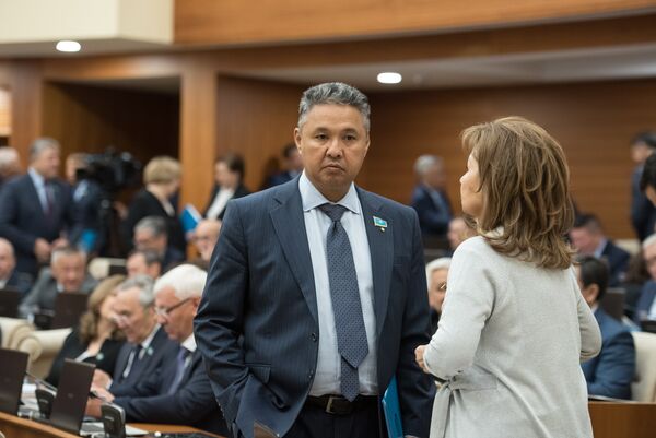 Раньше продавал попкорн, теперь - депутат: кто придет от Ак жол в парламент - Sputnik Казахстан