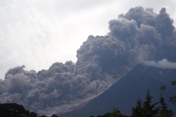 Извержение вулкана в Гватемале - Sputnik Казахстан