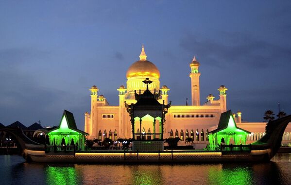 Мечеть Султана Омара в Брунее - Sputnik Қазақстан