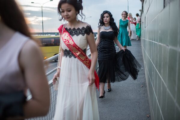 Выпускницы, архивное фото - Sputnik Казахстан