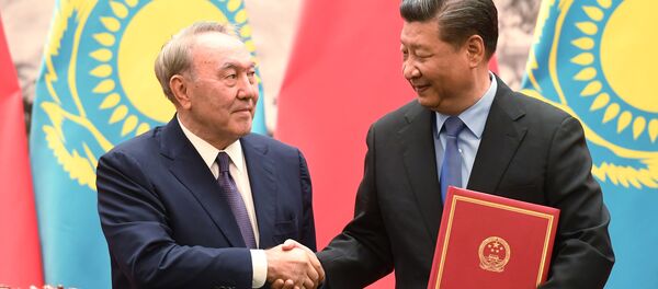 Президент Казахстана Нурсултан Назарбаев и председатель КНР Си Цзиньпин - Sputnik Казахстан
