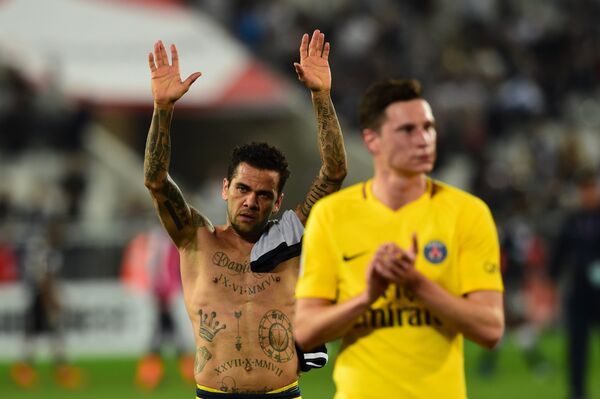 Дани Алвес - Sputnik Казахстан