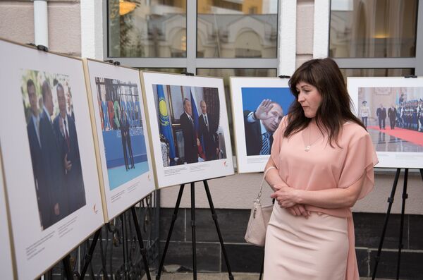 Фотовыставка в посольстве РФ в Казахстане - Sputnik Казахстан