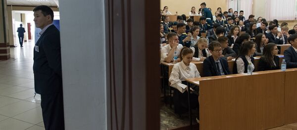 Единое национальное тестирование стартовало в Казахстане - Sputnik Казахстан