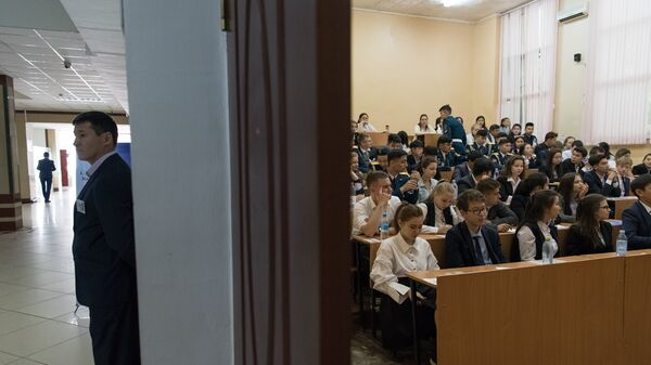Единое национальное тестирование стартовало в Казахстане Единое национальное тестирование стартовало в Казахстане - Sputnik Казахстан