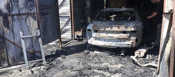 СТО и частный жилой дом горели в Жетысуском районе - Sputnik Казахстан