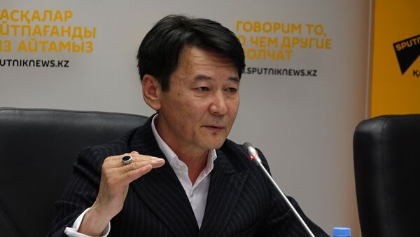 Как Болманов ответил на обвинения этно-дизайнера Ырзы Турсынзады - Sputnik Казахстан