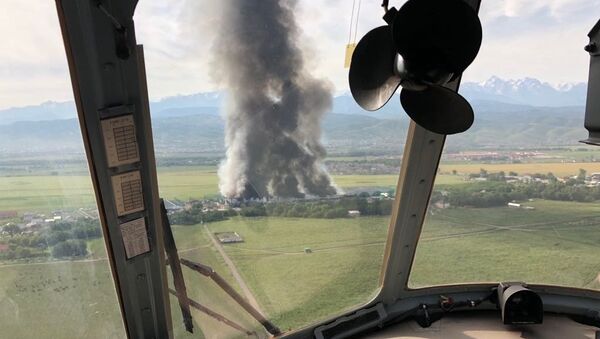 Крупный пожар на складском помещении в Алматы - Sputnik Казахстан