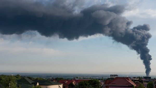 Столб дыма, архивное фото - Sputnik Казахстан