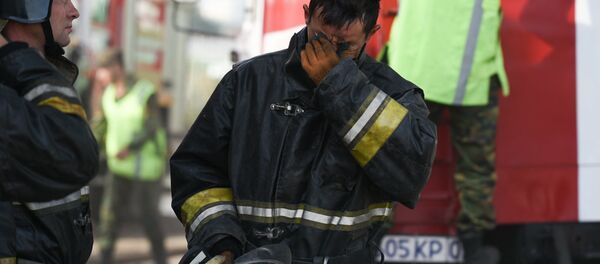 Как тушили крупный пожар на складах в Алматы - Sputnik Казахстан