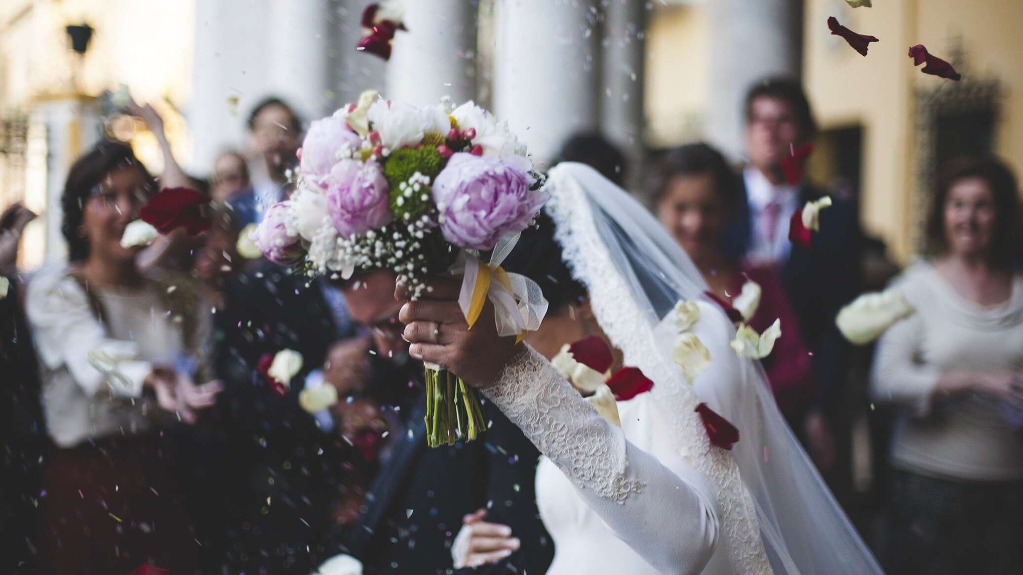 Лондондағы әуесқой қонақүйдегі секс