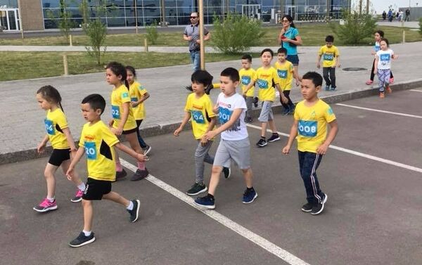 Соревнования по детскому акватлону в Астане Темир бала - Sputnik Казахстан