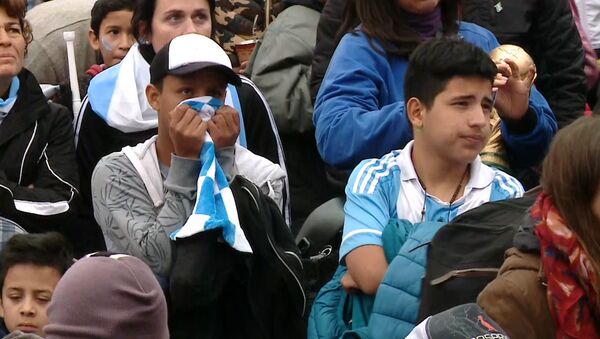 Реакция аргентинцев на поражение сборной в ЧМ - Sputnik Казахстан