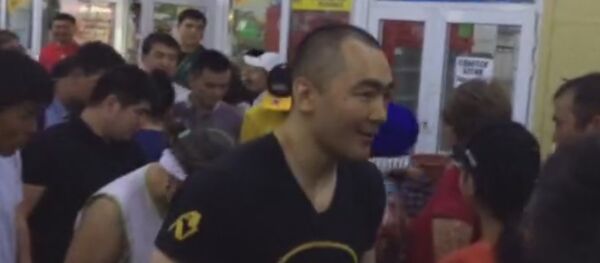 Бейбут Шуменов в ТД Артем - Sputnik Казахстан