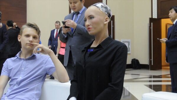 Вы удивитесь, но так выглядит мозг робота Софии - Sputnik Казахстан