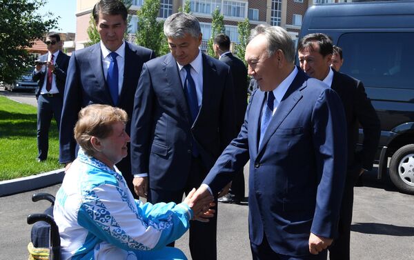 Посещение президентом паралимпийского тренировочного центра в Астане - Sputnik Казахстан