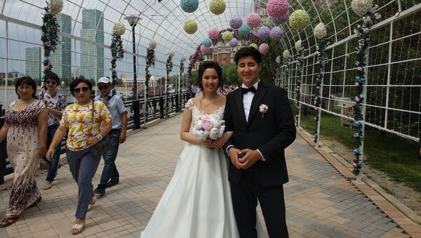 Кайсар и Карина поженились в День столицы - Sputnik Казахстан