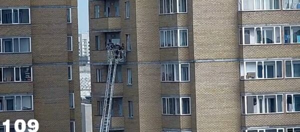 Дети играли на подоконнике десятого этажа в Астане - Sputnik Казахстан