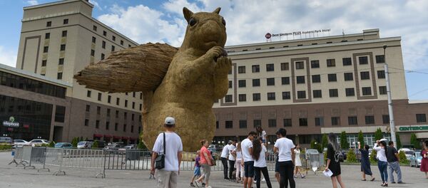 Белка за 23 миллиона: что думают алматинцы об арт-объекте - Sputnik Казахстан