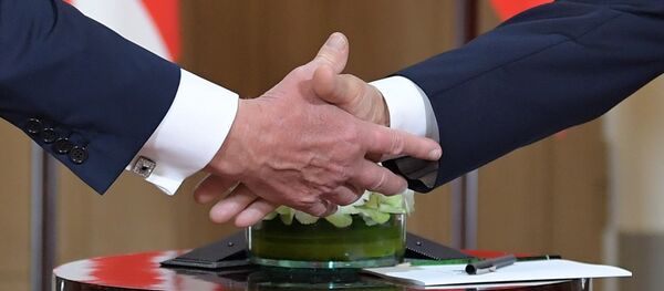 Встреча президента РФ Владимира Путина и президента США Дональда Трампа в Хельсинки Встреча президента РФ Владимира Путина и президента США Дональда Трампа в Хельсинки - Sputnik Казахстан