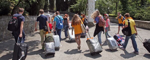 Дети, приехавшие на отдых в летнем лагере, архивное фото - Sputnik Казахстан