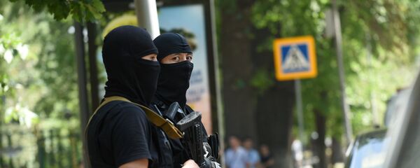 Полицейские на месте преступления Полицейские на месте преступления - Sputnik Казахстан