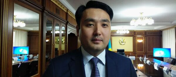 Директор департамента по сервису и работе с клиентами АО Пассажирские перевозки Алибек Султанов - Sputnik Казахстан