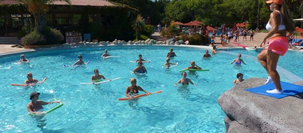 Занятия аквааэробикой в одном из отелей Антальи,архивное фото Занятия аквааэробикой в одном из отелей Антальи,архивное фото - Sputnik Казахстан