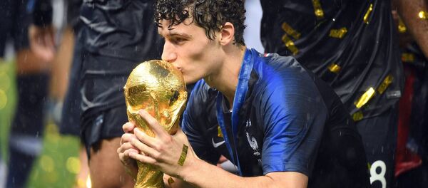 Награждение победителей ЧМ-2018 по футболу Награждение победителей ЧМ-2018 по футболу - Sputnik Казахстан