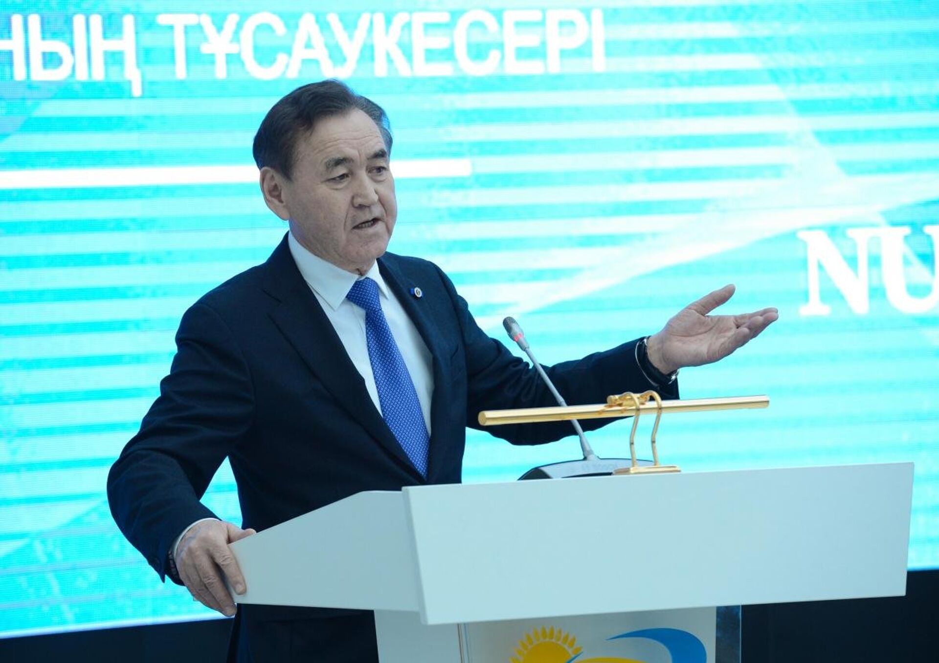 Начальник Канцелярии президента РК Махмуд Касымбеков Начальник Канцелярии президента РК Махмуд Касымбеков - Sputnik Казахстан, 1920, 01.08.2026