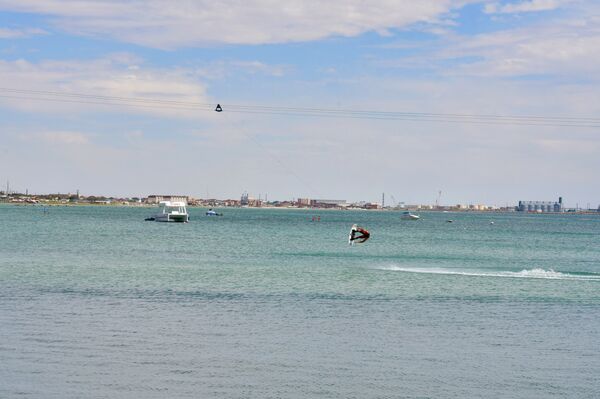 Вейвбординг на лебедке, каспийское море, Актау - Sputnik Казахстан