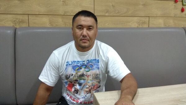 Житель Семея Ержан Амарханов, спасший из горящего автобуса 48 пассажиров - Sputnik Казахстан