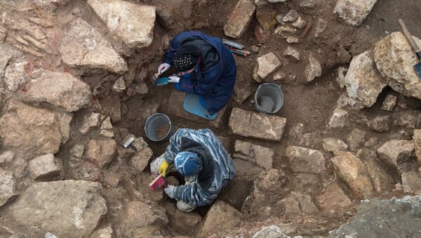 Археологи ведут раскопки, архивное фото - Sputnik Казахстан