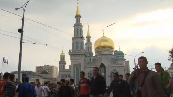 Праздник Курбан-Байрам в Московской Соборной мечети - Sputnik Казахстан