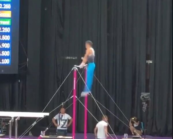 Блестящее выступление казахстанского гимнаста на Азиаде - Sputnik Казахстан